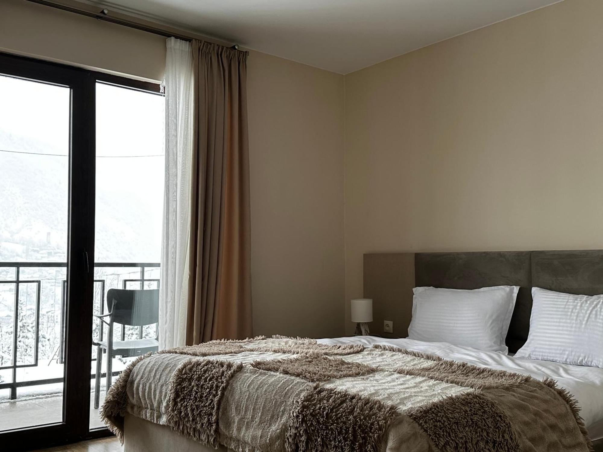 "Panorama" Kakhri Hotel เมสเตีย ภายนอก รูปภาพ