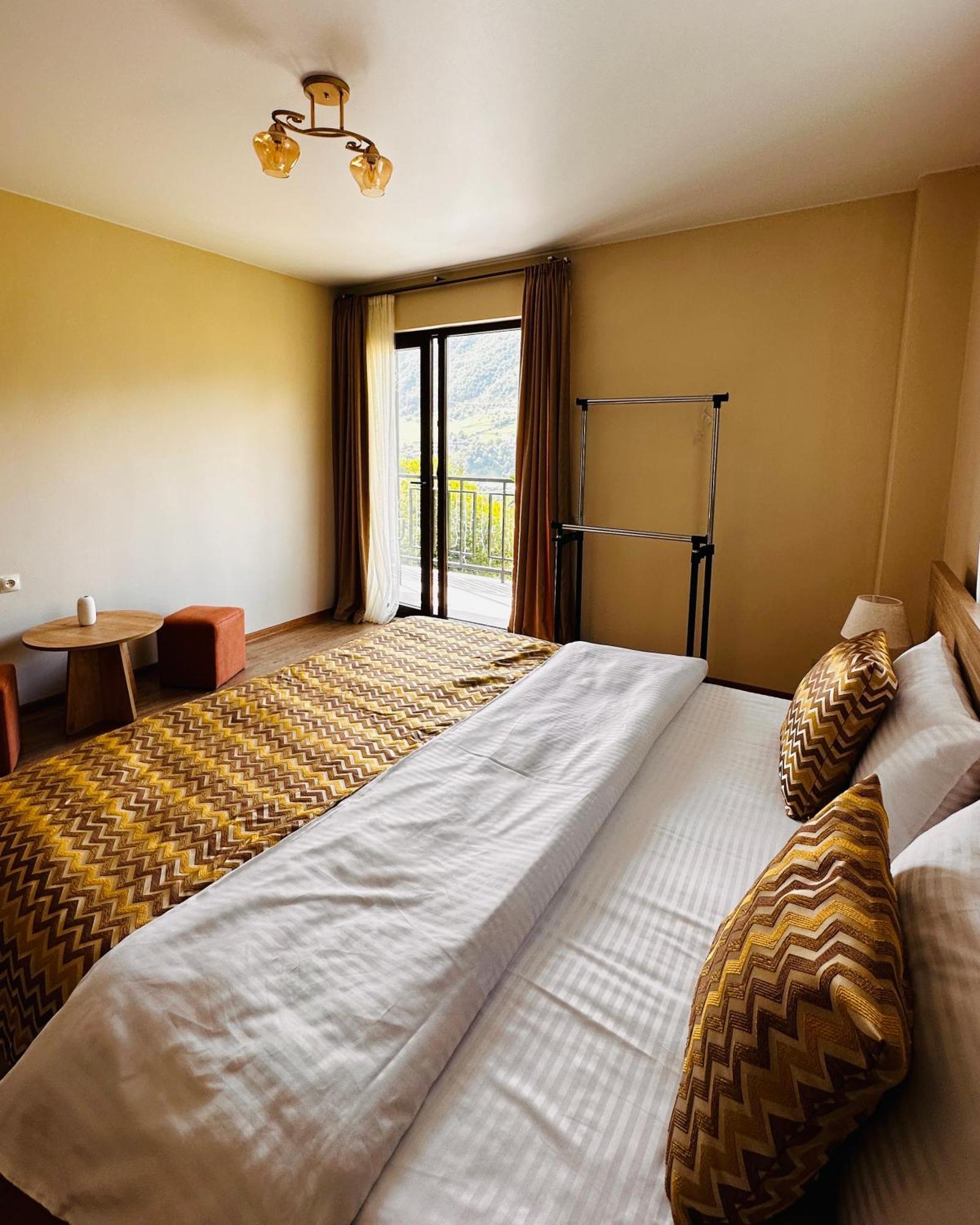 "Panorama" Kakhri Hotel เมสเตีย ภายนอก รูปภาพ